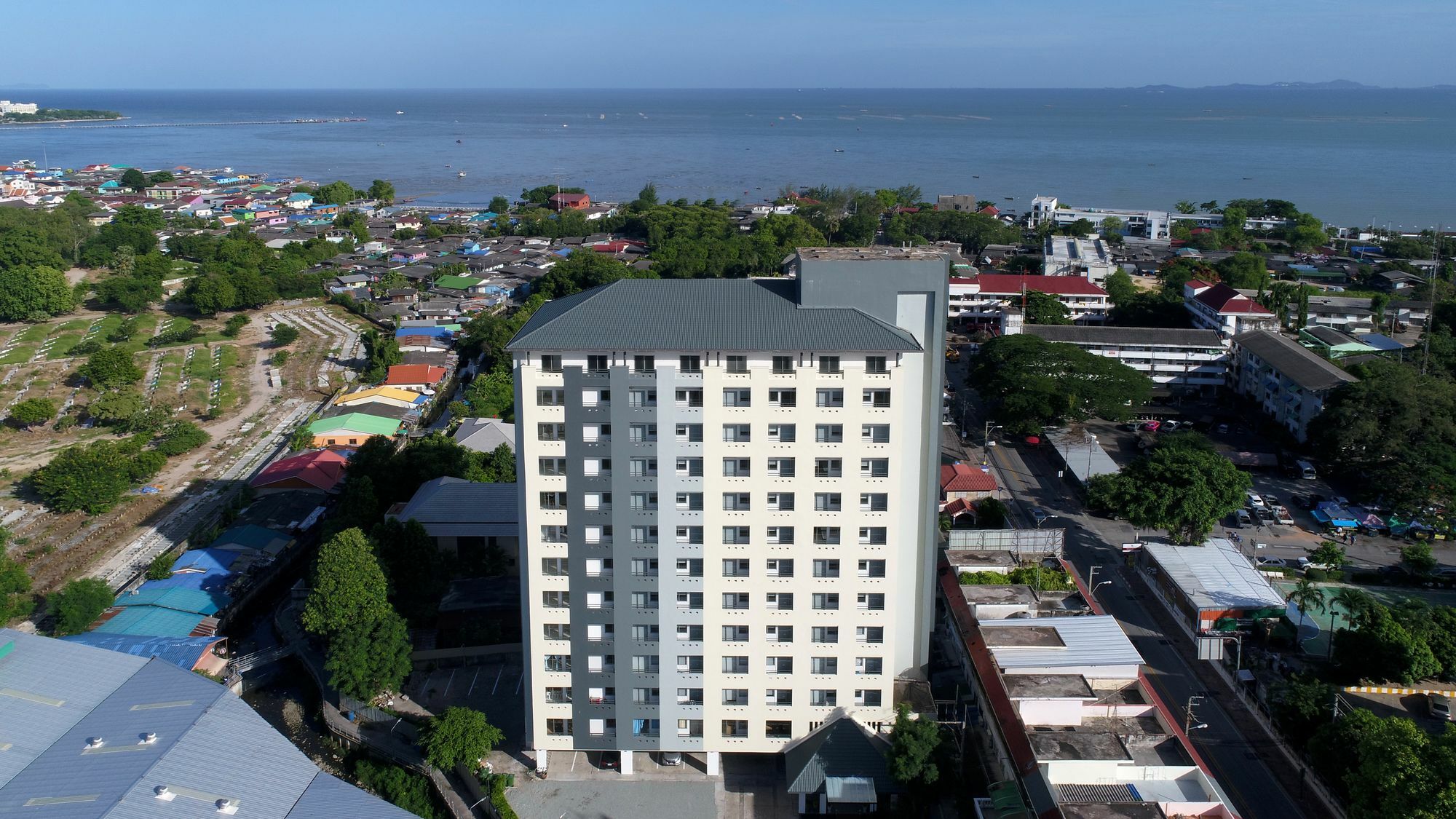 Ruenthip Pattaya Hotel Exterior foto
